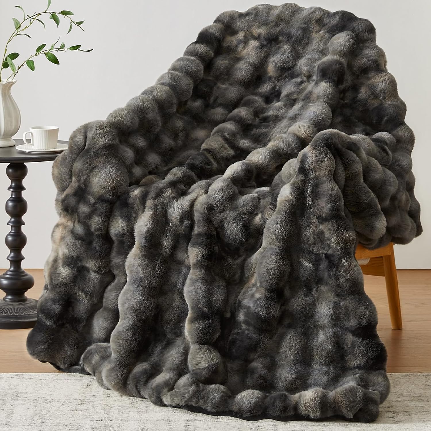 Faux Fur Throw Blanket, 1000GSM Fluffy Soft Bubble Blanket for Couch Bed, Cozy P...