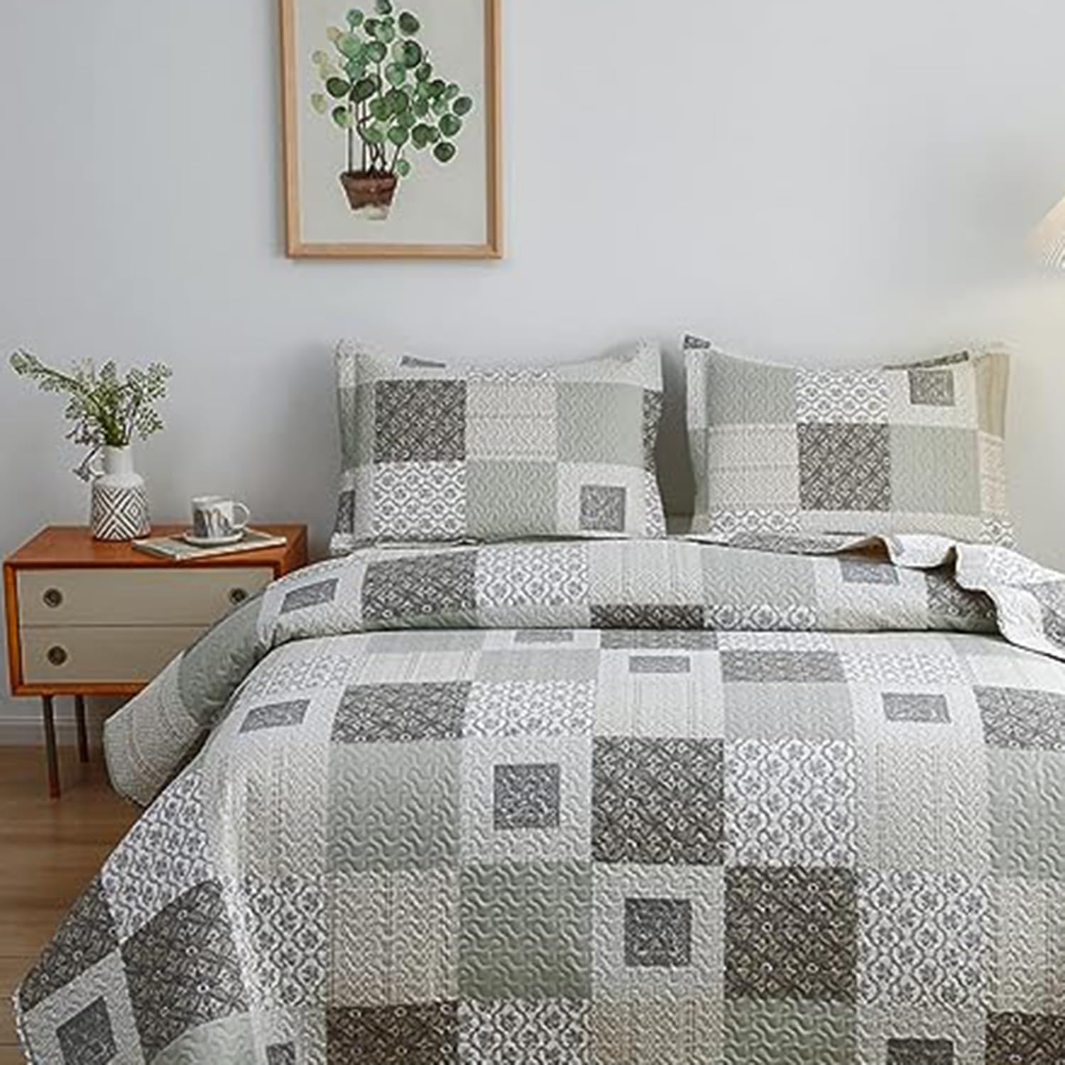 Hailea Plaid Quilt King Size Set, Special Lightweight Patchwork Floral Bedding,...
