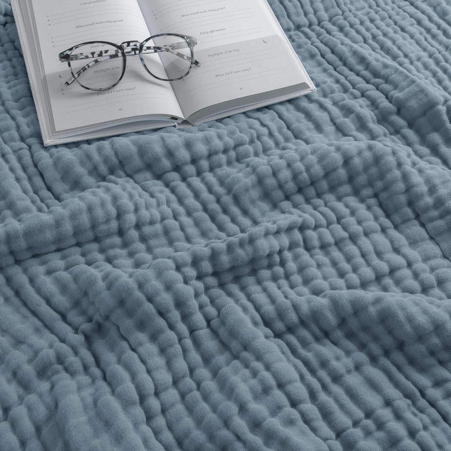 Premium Comfy Cubs Muslin Throw Blanket, Special Quilted Design Blanket with Lig...