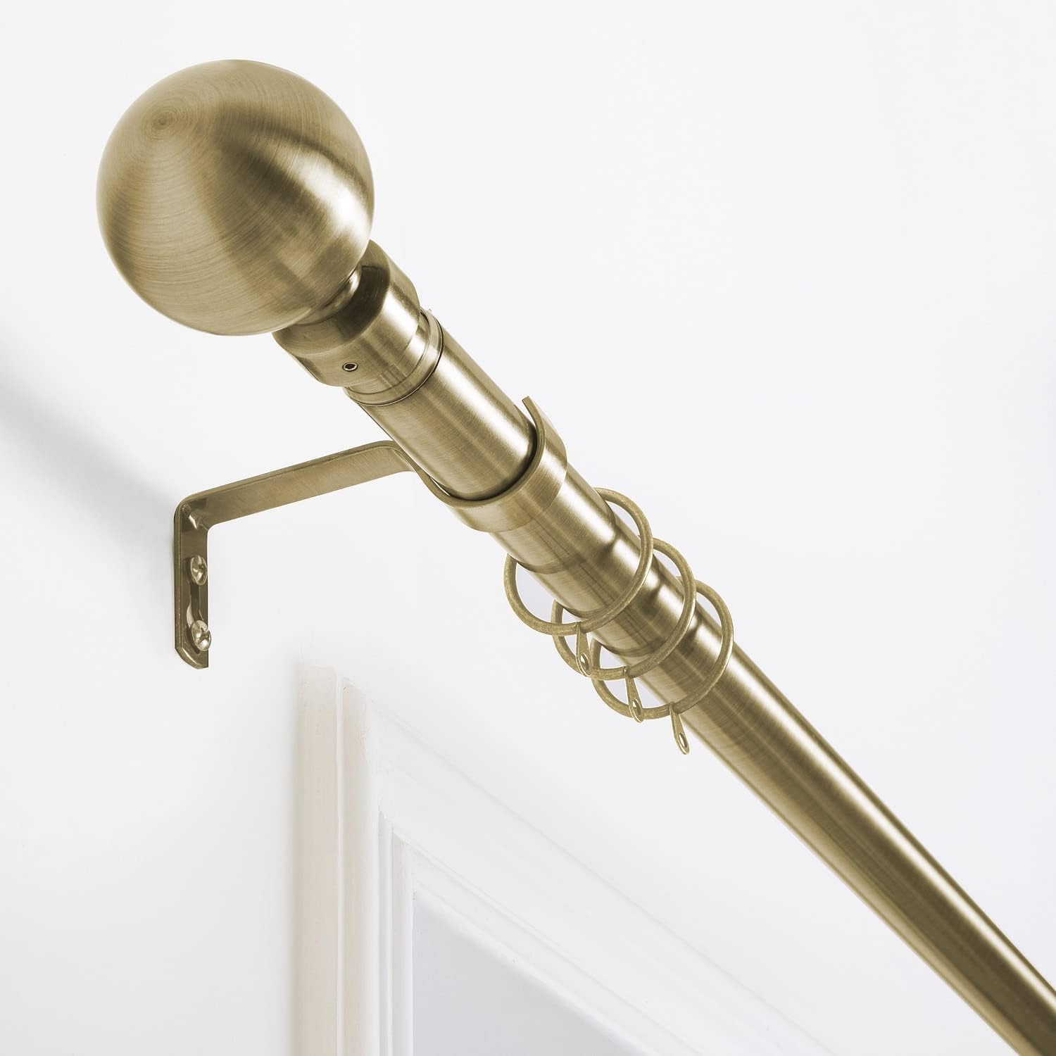 High-Quality Oxford Homeware Curtain Poles, Durable and Extendable Metal Curtain...