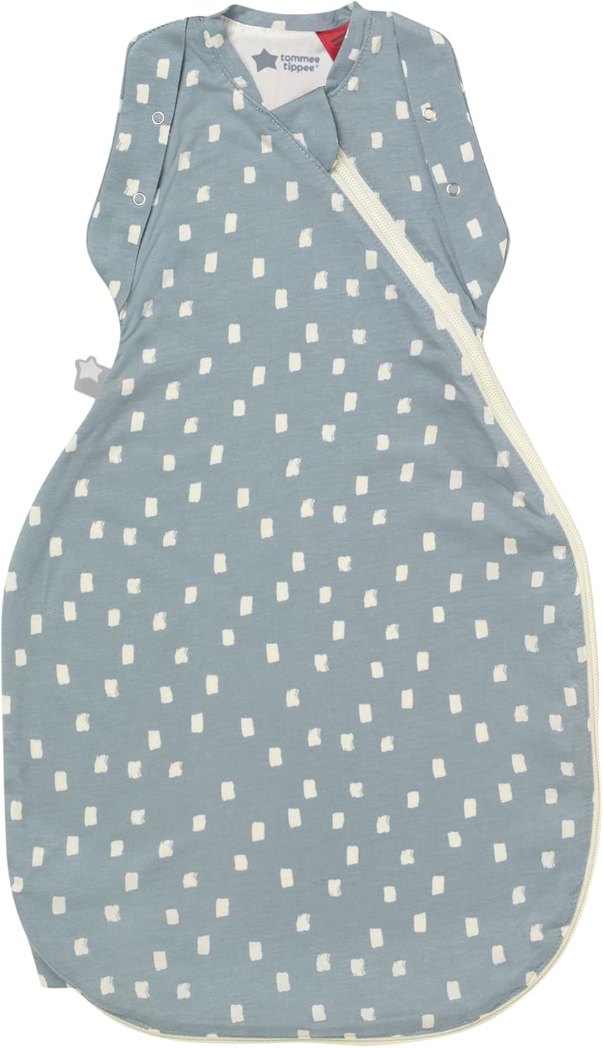 Tommee TippeeBaby Sleeping Bag for Newborns, The OriginalGrobag Swaddle Bag, Hip...