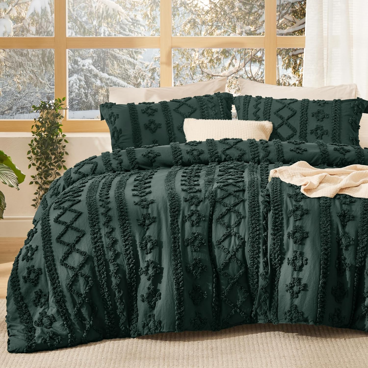 Bedsure Tufted Boho Comforter Set, Unique King Size Bed Set with GentleSoft™, Sp...