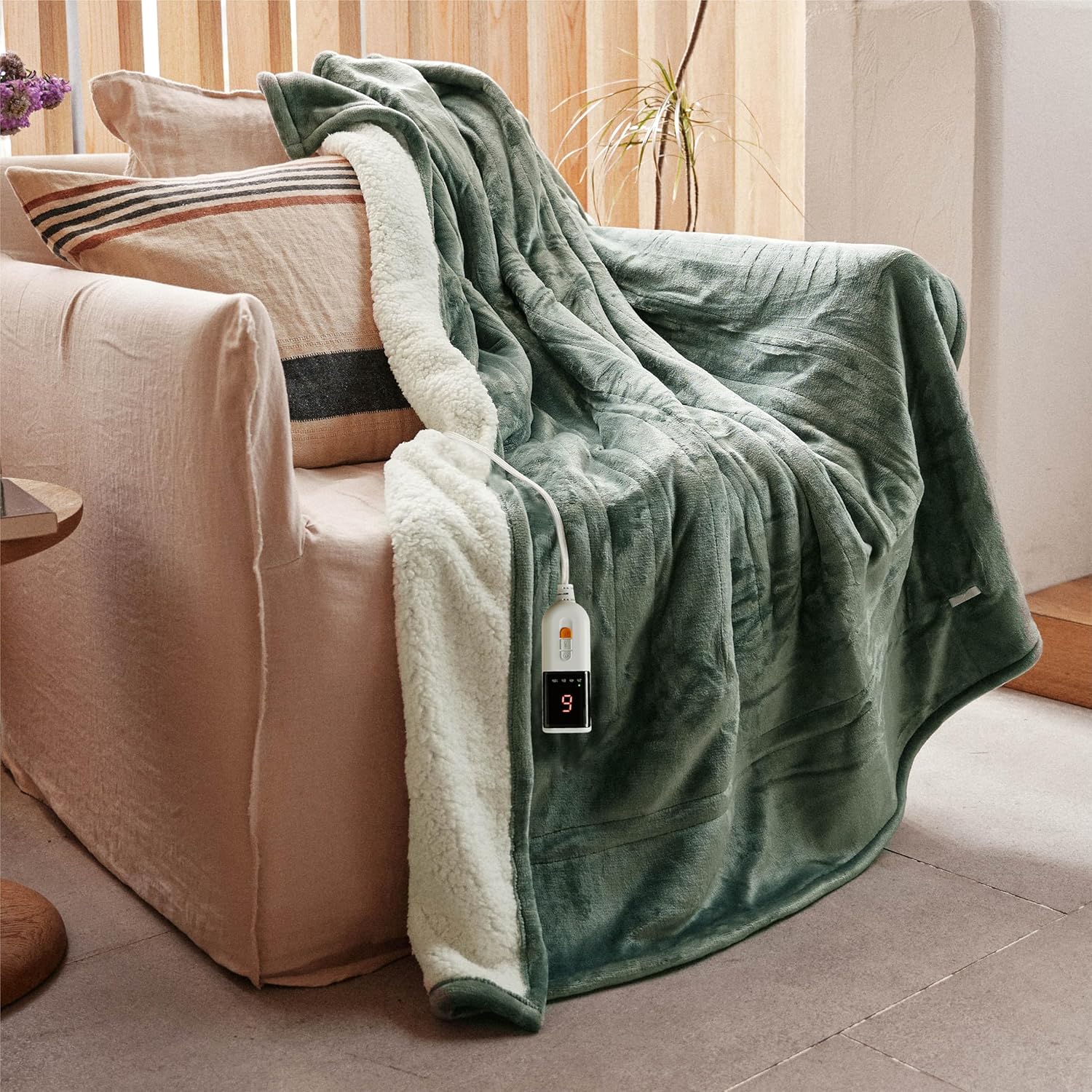 GOTCOZY Heated Blanket Electric Throw 130x160cm -Soft Silky Plush Heated Blanket...