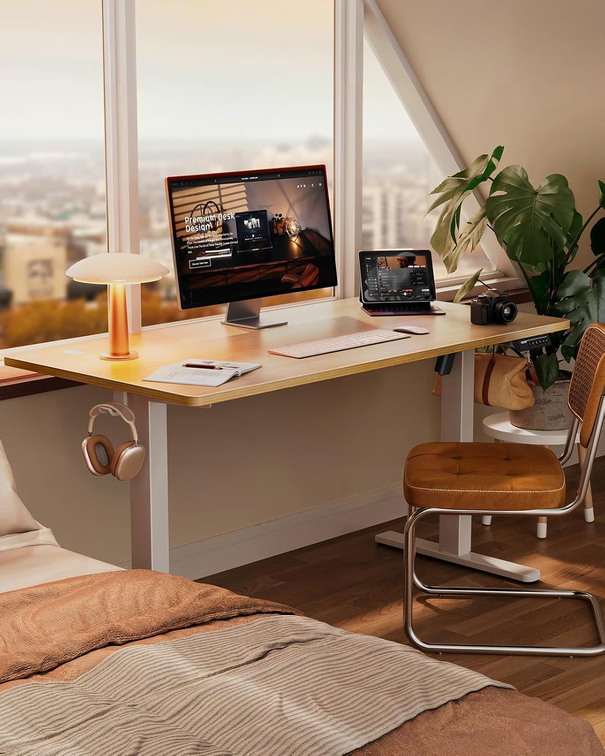 ErGear Electric Standing Desk Height Adjustable 140 x 70cm, Sit Stand Desk with...
