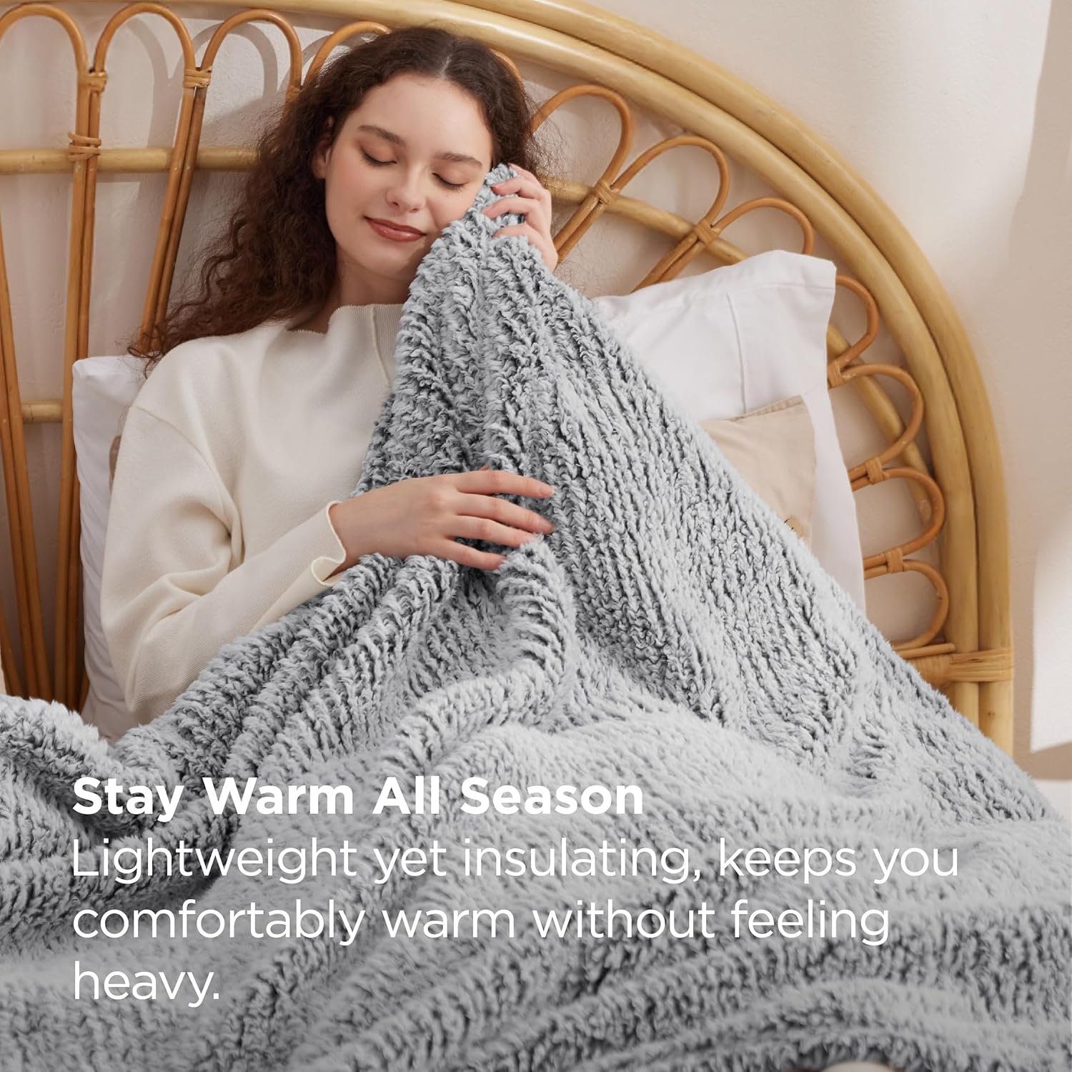Bedsure Fleece Sherpa Throw Blanket - Super Soft, Cozy & Warm Fluffy Blanket for...