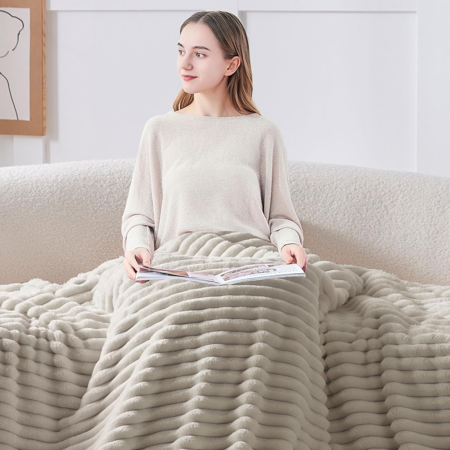 BEDELITE Fluffy Fleece Twin Blanket, Special Cozy Warm Blanket for Double Bed, U...