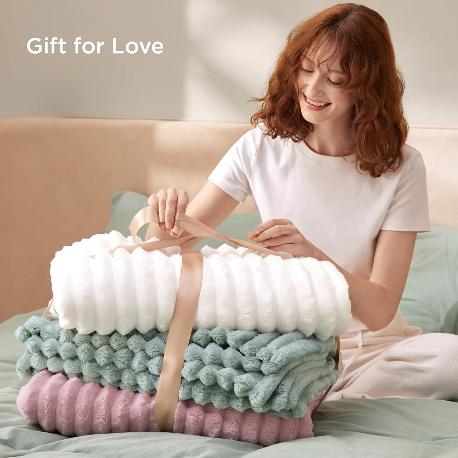 Bedsure Fleece Throw Blanket for Sofa - Fluffy Cosy Warm Blankets for Bed, Soft...