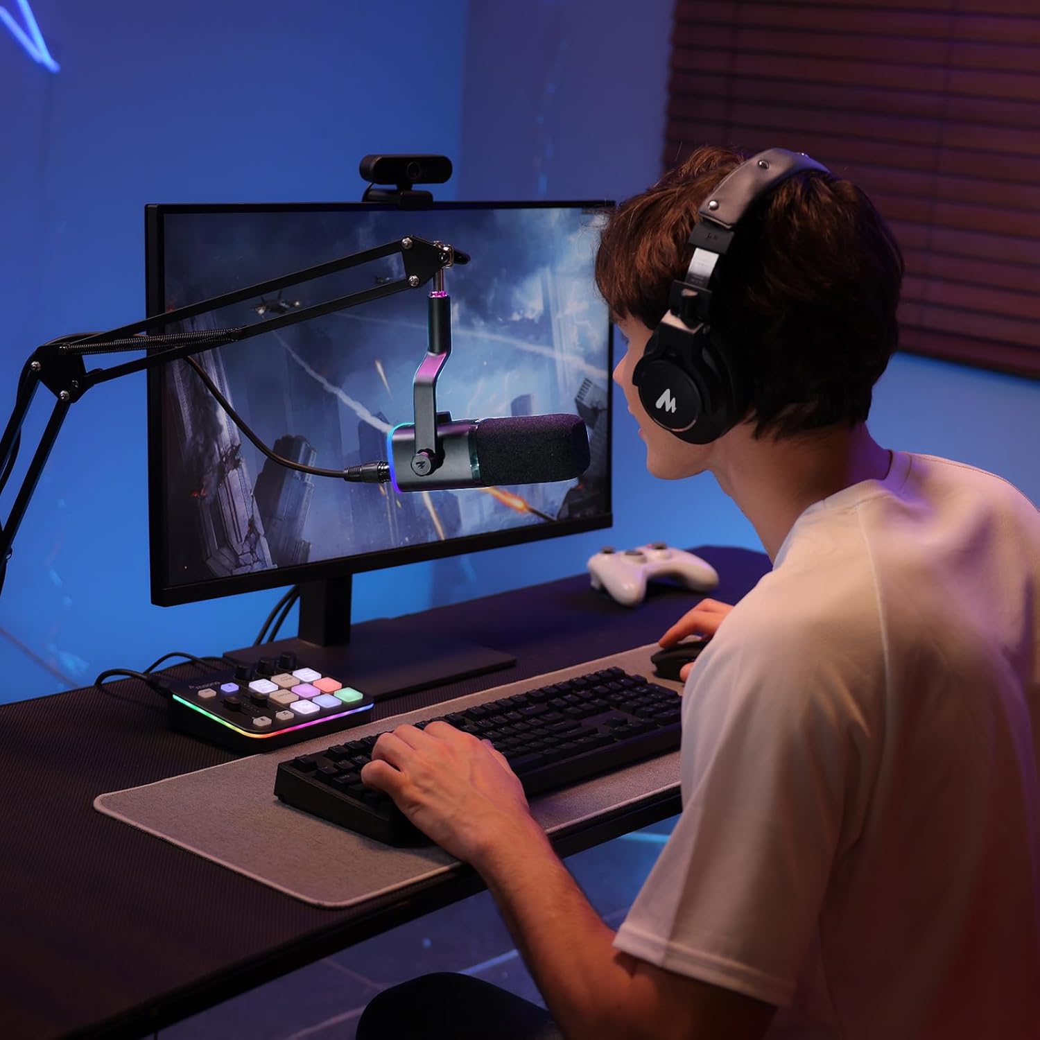 MAONO Dynamic Gaming Microphone with Boom Arm: XLR/USB Podcast Microphone with S...