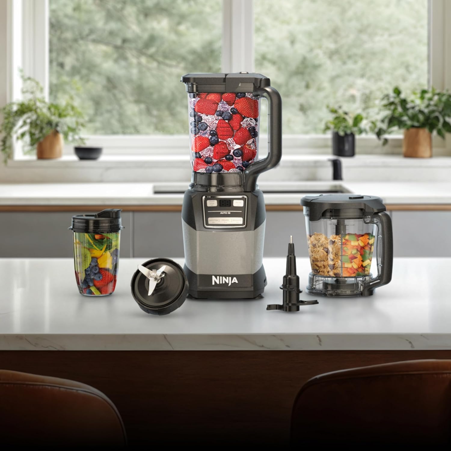 Ninja Blender, Compact Kitchen System, 1200W, 3 Functions for Smoothies, Dough &...